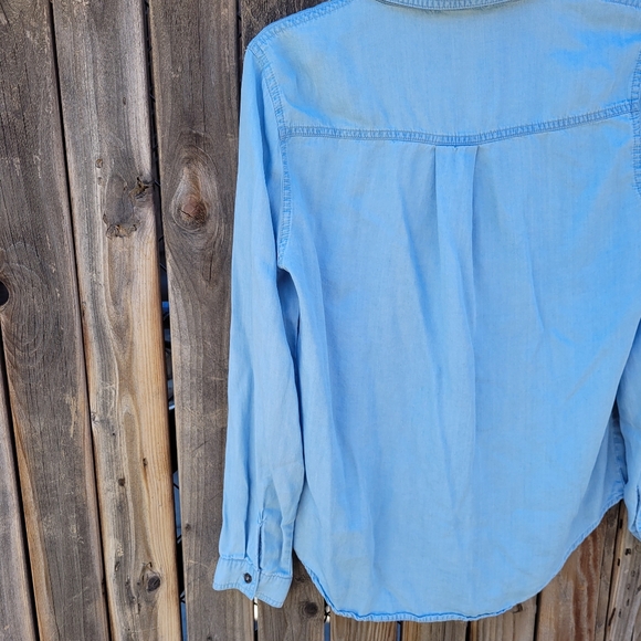 Love Tree Sky Blue Denim Shirt Womens Size M - Picture 16 of 16